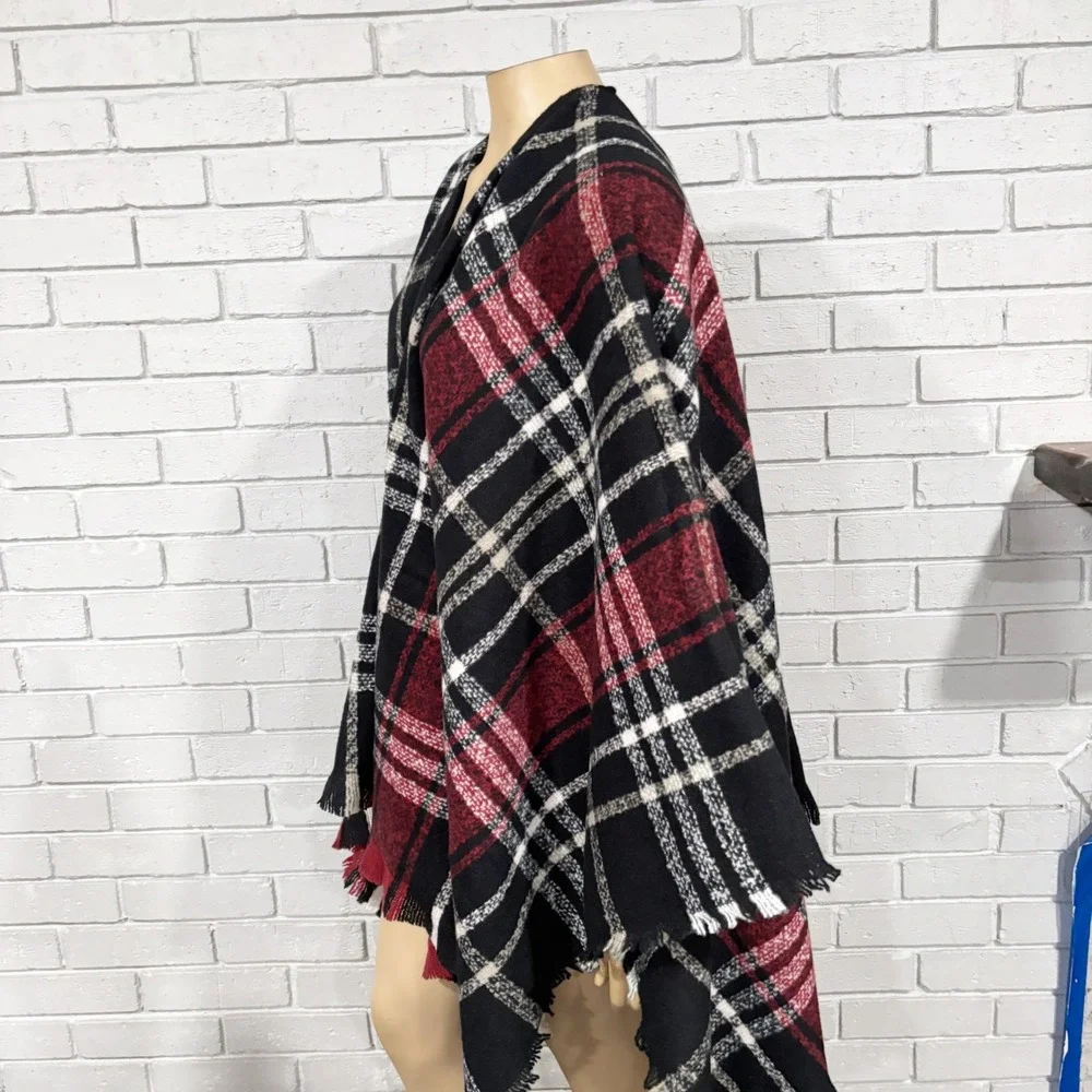 Womens Red Black Plaid Open Front Poncho‎ Wrap Eyelash Fringe Oversized Shawl